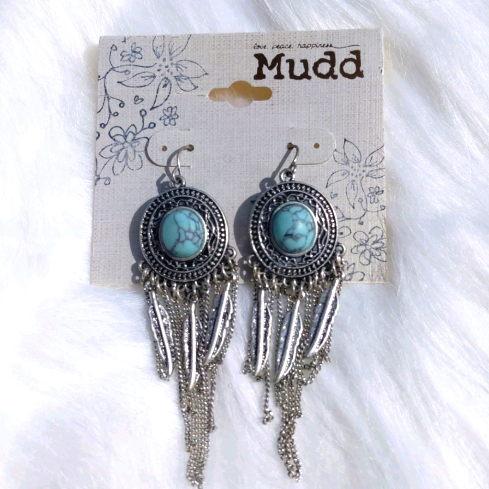 Earrings 6$